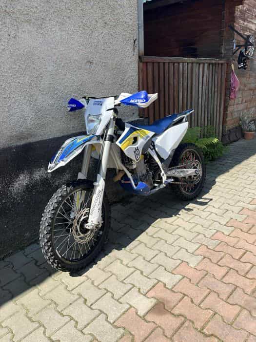 Vând cross Husqvarna 450 4T - an 2017