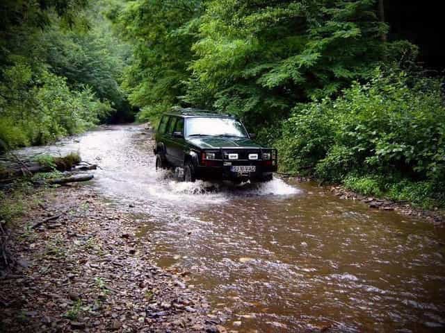 Vand Jeep Cherokee Off Road