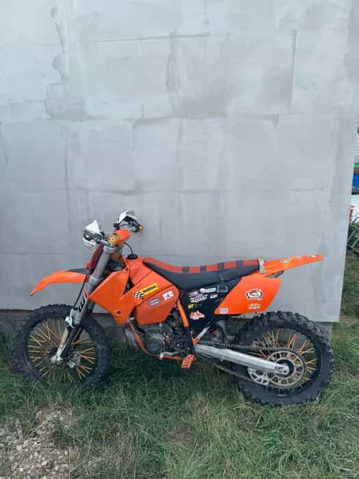 Vand full cross ktm 250 sx din anul 2008 (nu porneste din cauza carb)