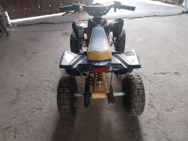Vând atv copii motor 49