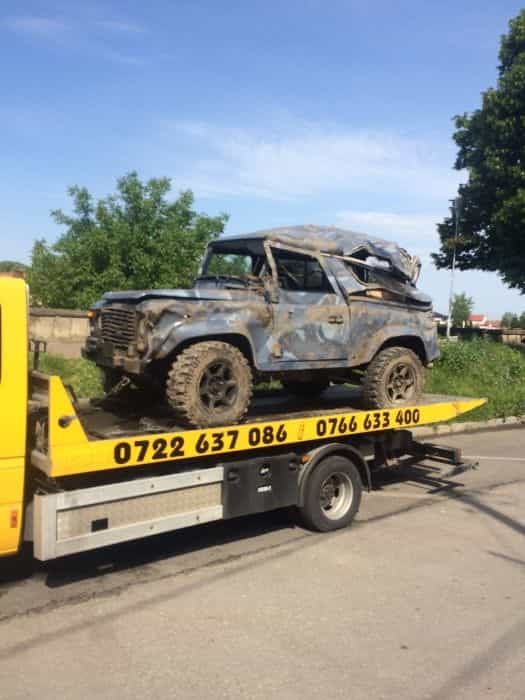 dezmembrez land rover defender 90 motor de 2.5 td5