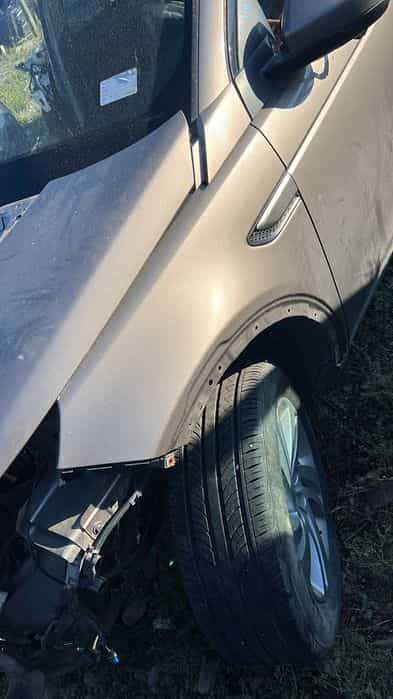 Aripa Stanga Fata Land Rover Discovery 2017