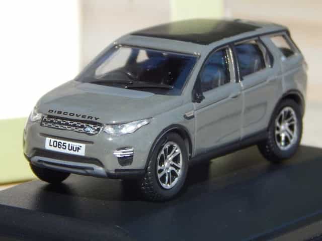 Macheta Land Rover Discovery Sport V L462 2017 sc 1:76 Oxford Diecast
