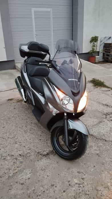 Honda SilverWing 400 maxiscooter