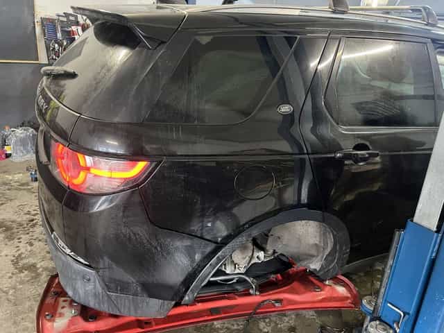 aripa dreapta spate land rover discovery 2.0 motorina 2016