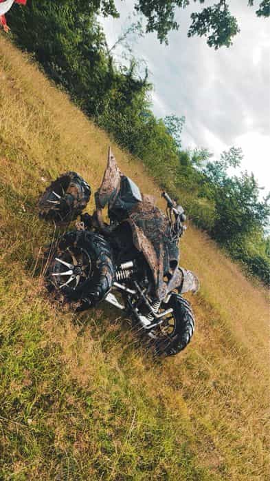 Quad cu motor vfr750