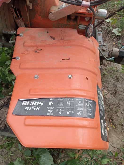 Vând motosapă 15 KP