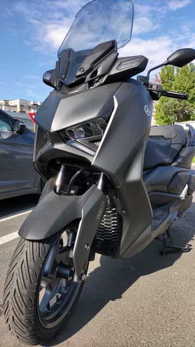Yamaha XMAX 300 putin folosit