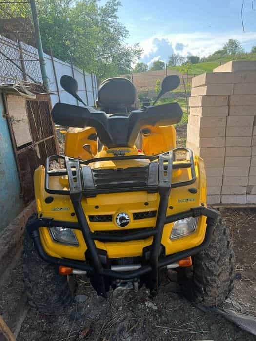 Vând can am 400 din 2009