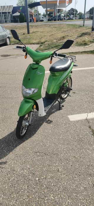 Scuter electric cu pedale fara permis