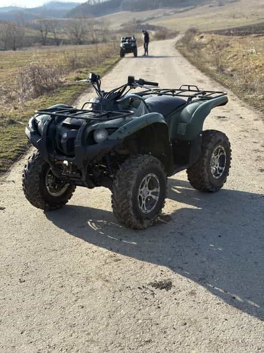 Vand atv yamaha grizzly de 700cm 4x4 cu servi