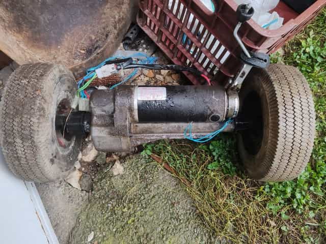 Motor și roti triciclu electric