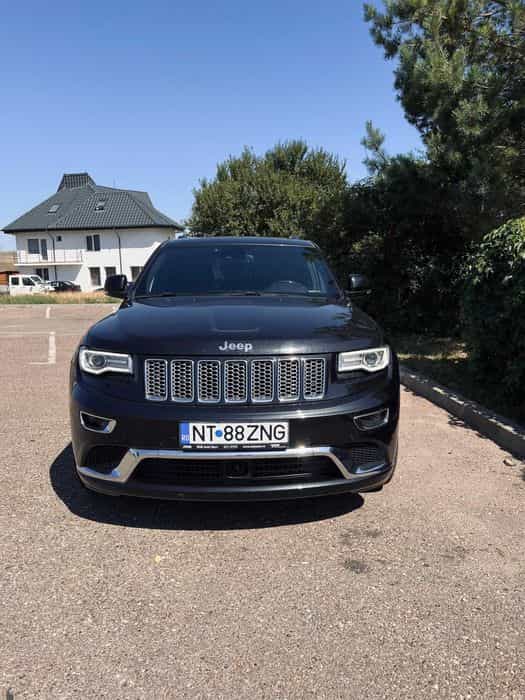 Jeep Grand Cherokee WK2 SUMMIT