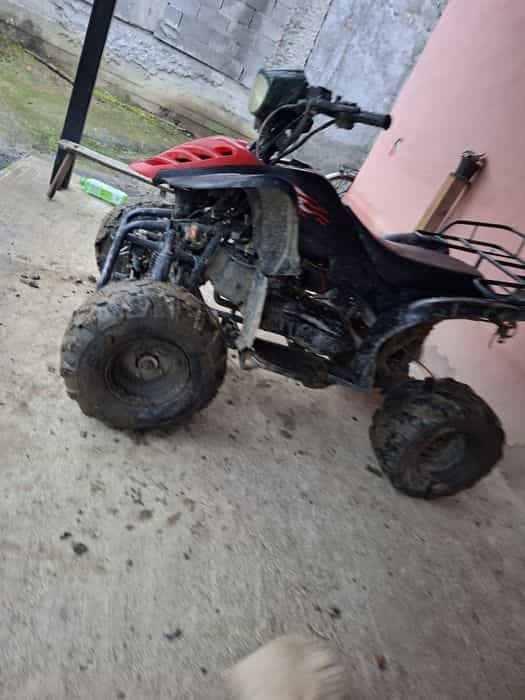 Vând ateveu de 250 cc