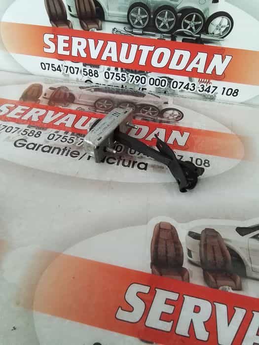 opritor usa land rover discovery 4 (2009->) 2.0 motorina 2012