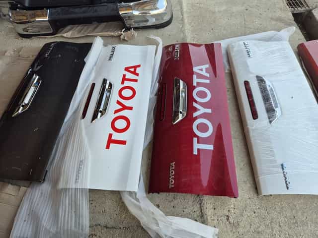 Oblon. Bara. Stopuri Toyota Hilux