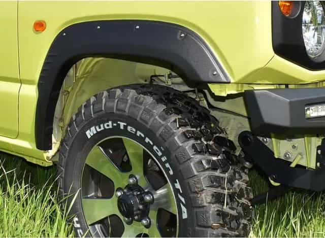 Overfendere aparatori de noroi Suzuki Jimny JB64 anii 2018+