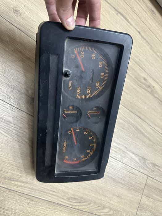 Ceasuri bord suzuki samurai