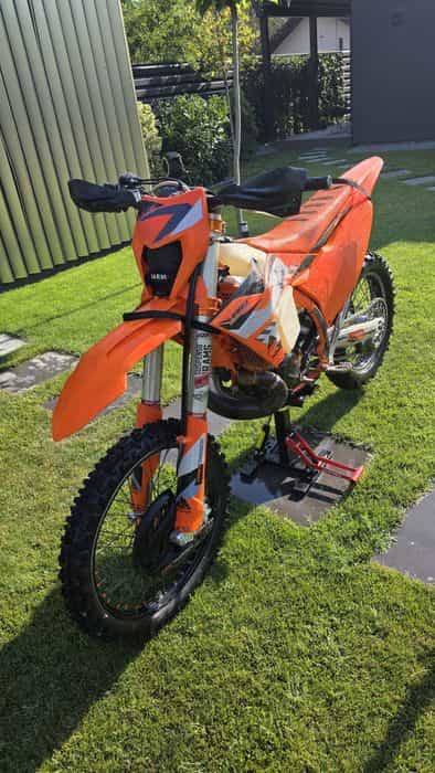 Vand KTM HARD ENDURO 2024 300 TBI 2 T Înmatriculată