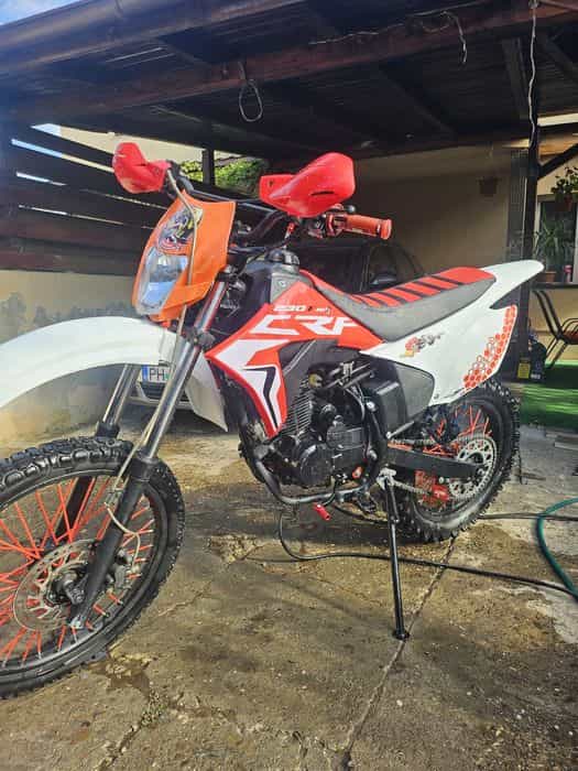 Vând cross honda crf 230f