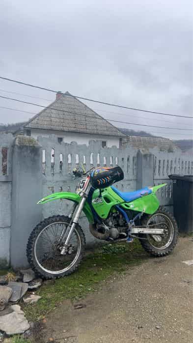 Vând kavasaki kx 250cc 2t power valve