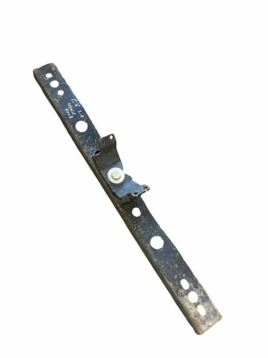 Traversa Inferioara Cutie Toyota Hilux 2008 2.5 D