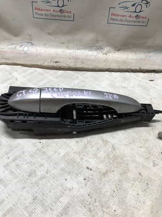 Maner exterior stanga spate  Jeep Cherokee 2.2 Motorina 2016