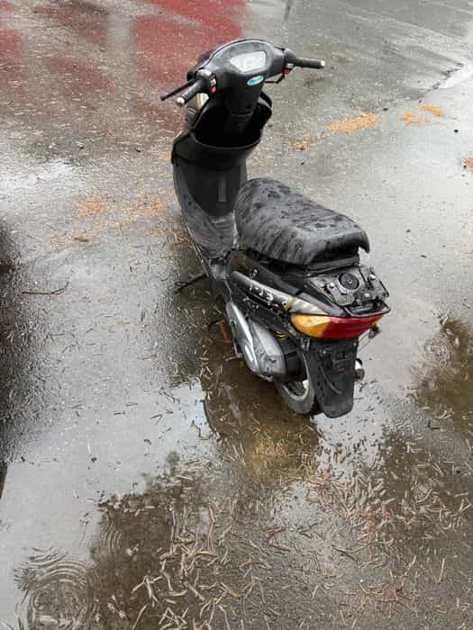 Vand scutere nefunctionale