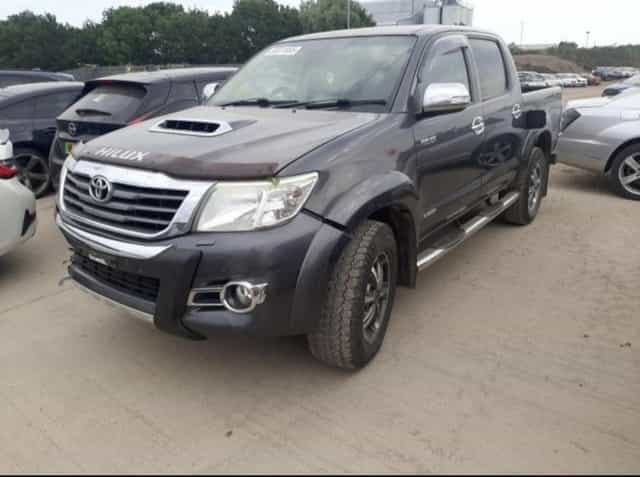 Dezmembrez Toyota Hilux 3.0 1KD-FTV 2012-2016