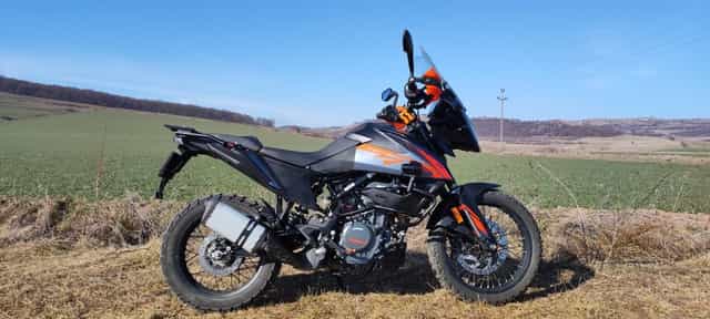 Vând KTM 390 Adventure cu doua seturi de roti