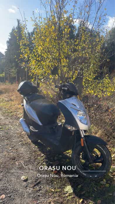 Vând scuter kymco agiliti 50 4t