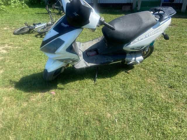 Scuter explorer prețul negociabil