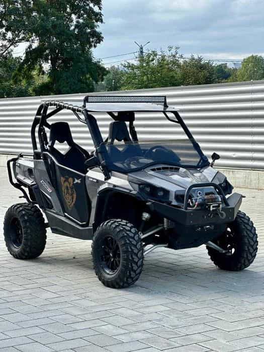 BRP Can-Am Bombardier Commander 1000