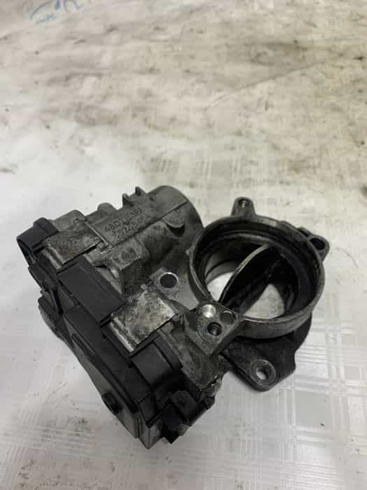 clapeta acceleratie jeep cherokee 2.2 motorina 2016