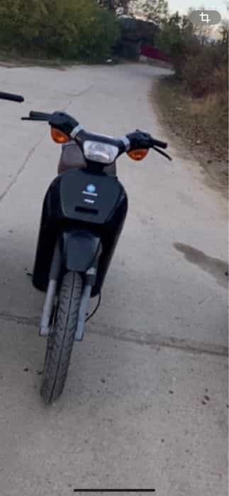 Dau la schimb piaggio free + un volan de gaming pe un cross functional