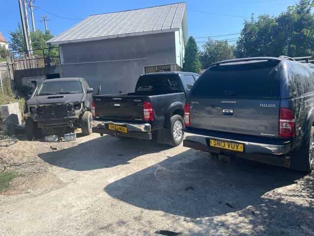 Dezmembrez Toyota Hilux 2006-2020