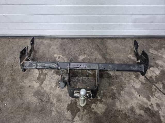 Carlig Toyota Hilux 2016-2025