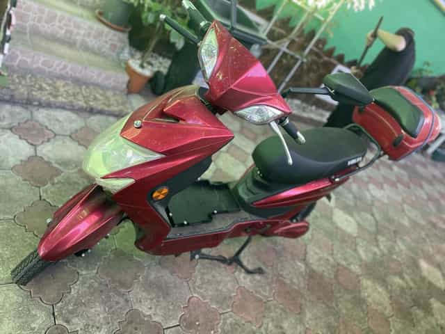 Vând scuter Electric