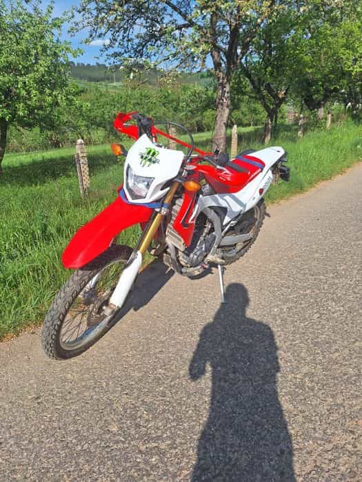 Vând Honda CRF 250l înmatriculată