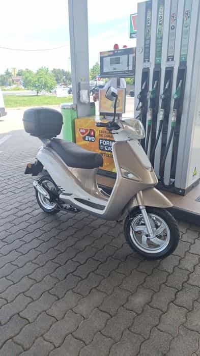 Vand sau schimb cu diverse