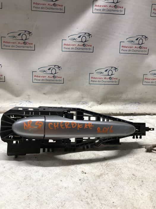 Maner exterior dreapta spate  Jeep Cherokee 2.2 Motorina 2016