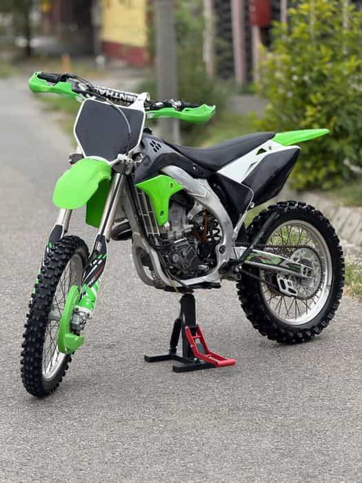 Vând Kawasaki KXF 450 2010 impecabil/1999€neg!