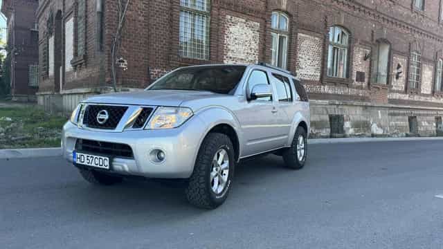 NISSAN PATHFINDER 2.5 DCI 2011 - KM 194000