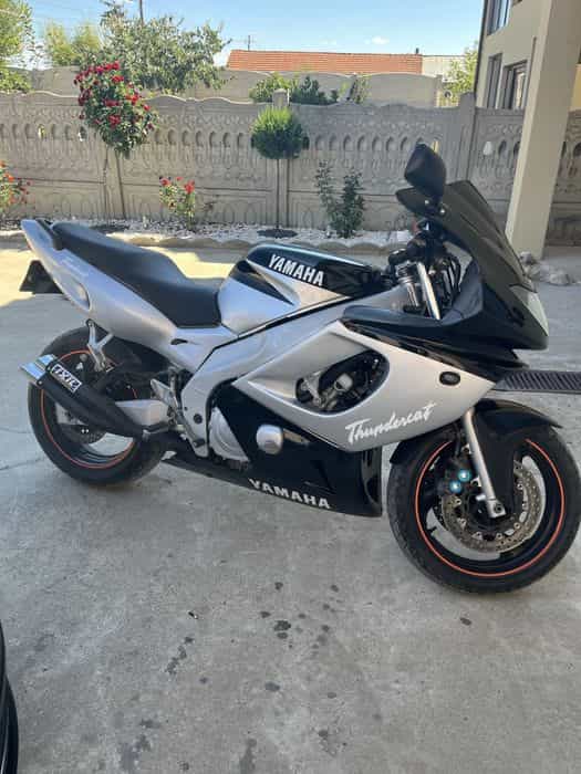 Yamaha Thundercat YZF 600 schimb cu Auto , cross sau ATV