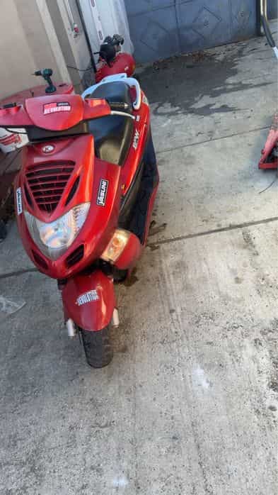 Scuter kymco 49