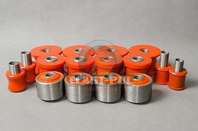 Kit bucse Toyota Land Cruiser J70 / J73 după 1991 (METALICE +/-Caster)