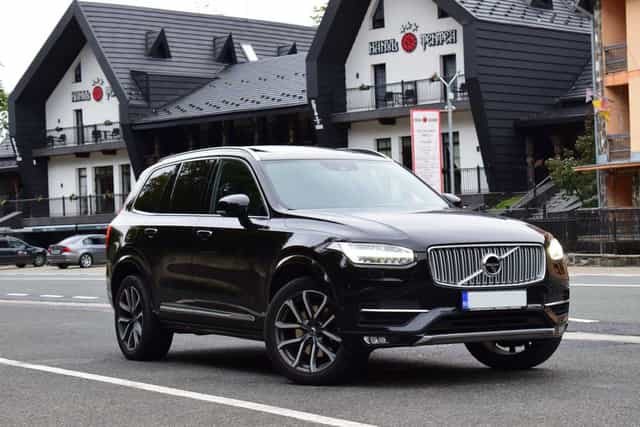 Volvo XC90 Inscription D5 225cp/Masaj/Ventilatie/360º/B&W/Perne/Pano