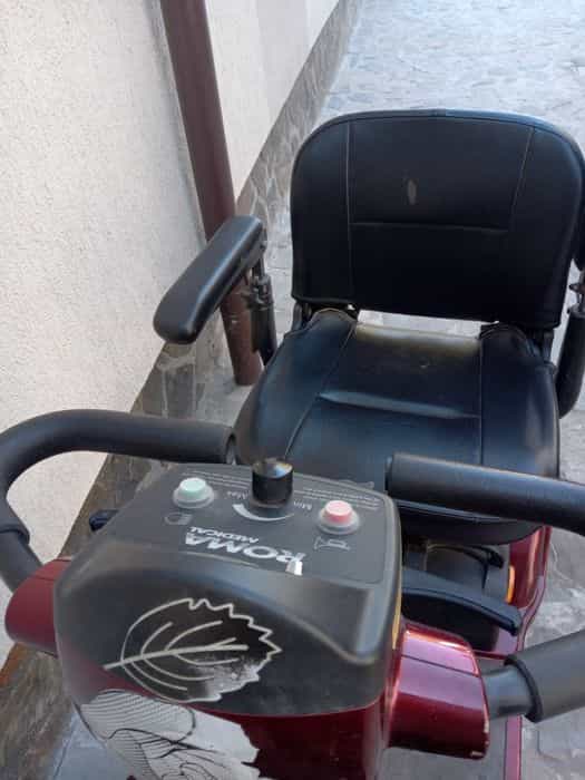 Vând motoscuter de handicap