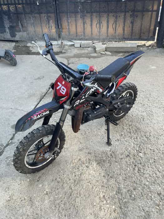 Vand moto cross 50cc copii ca nou