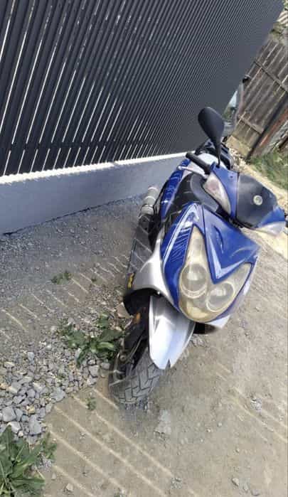 Inchirez/Vand scouter de 50cc perfect pentru Glovo,Tazz,wolt!!!